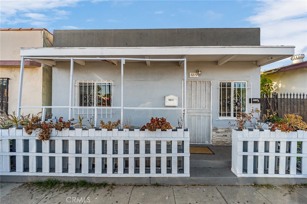 5817 E Olympic Boulevard