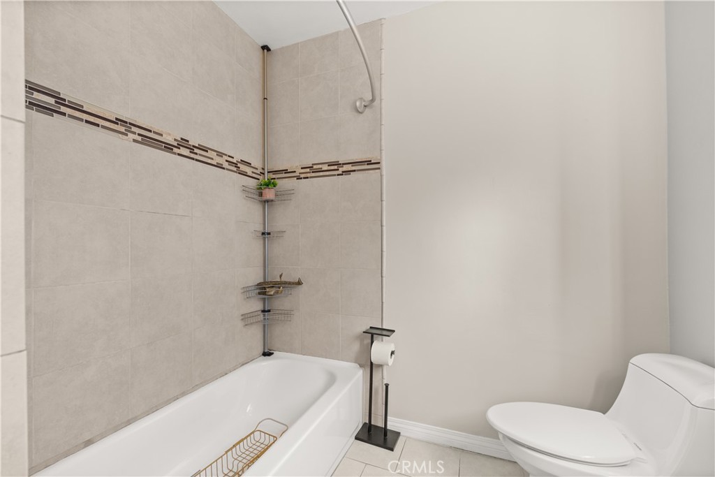 3630 E Josephine Court