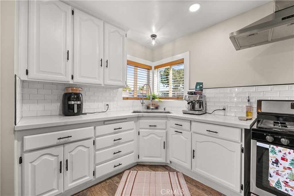 3630 E Josephine Court