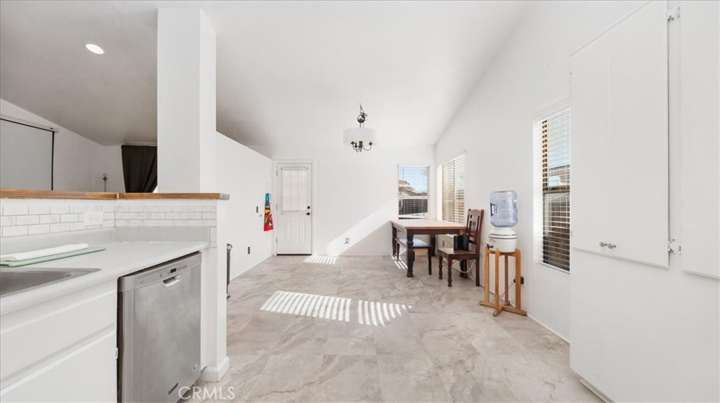 10738 Plainfield Street E