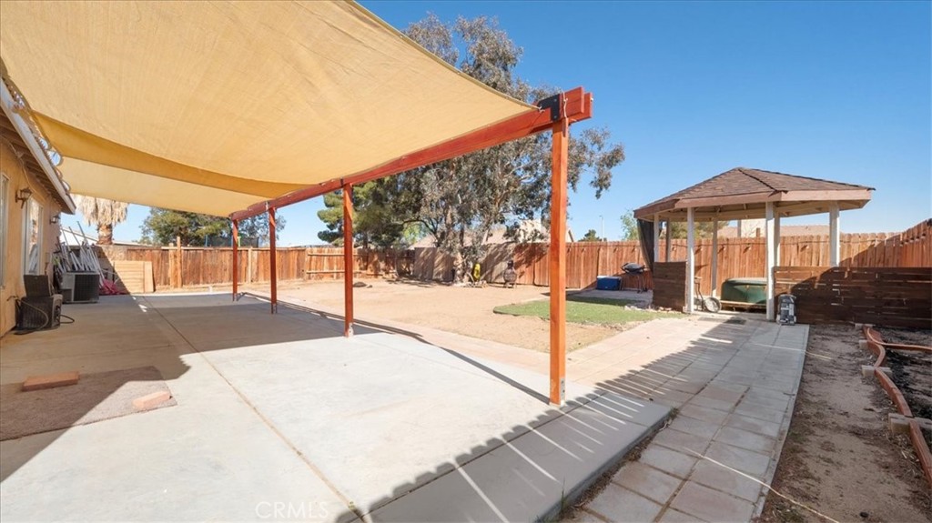 10738 Plainfield Street E