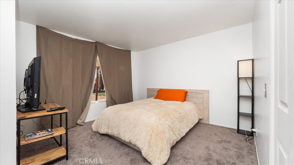 10738 Plainfield Street E