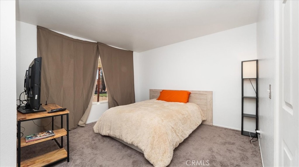 10738 Plainfield Street E