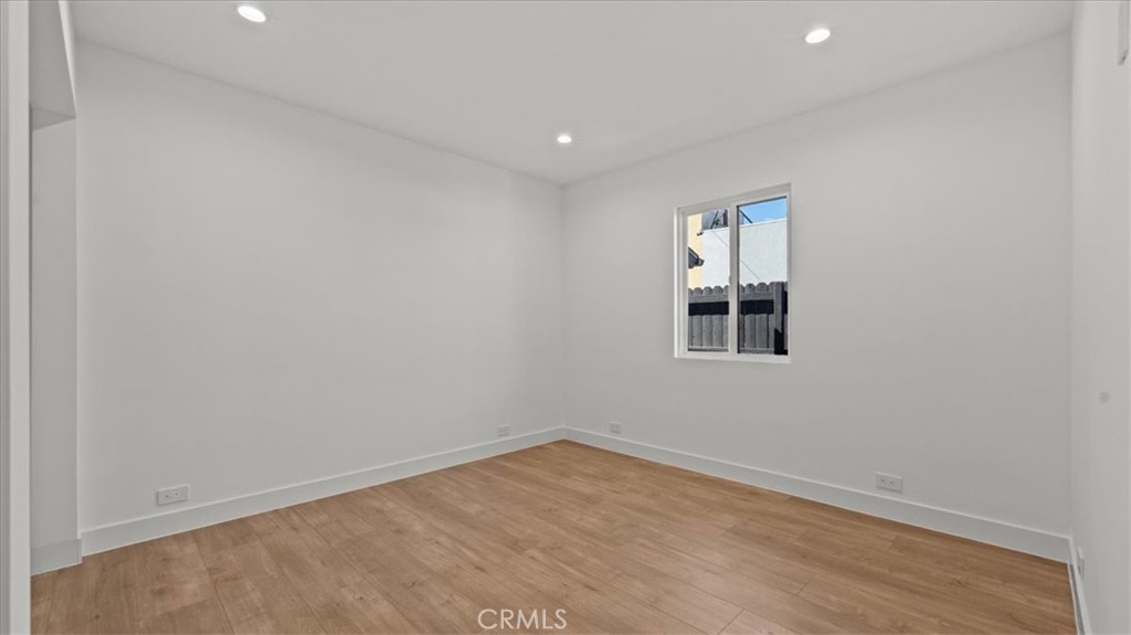 4731 W El Segundo