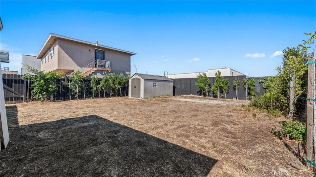 4731 W El Segundo
