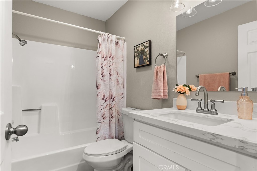 1834 N Solano Avenue