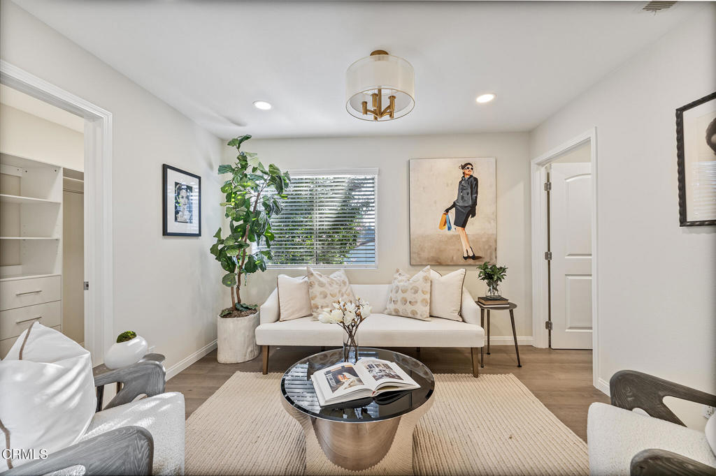 2820 San Pasqual Street