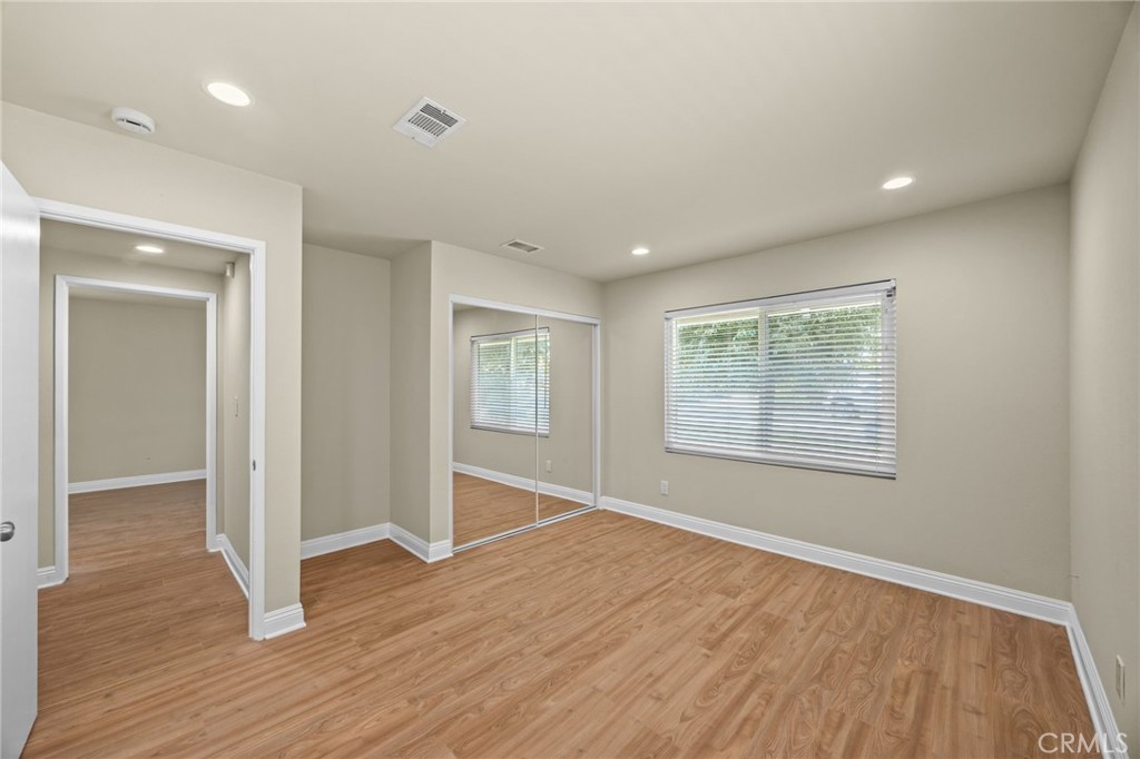 15454 Facilidad Street