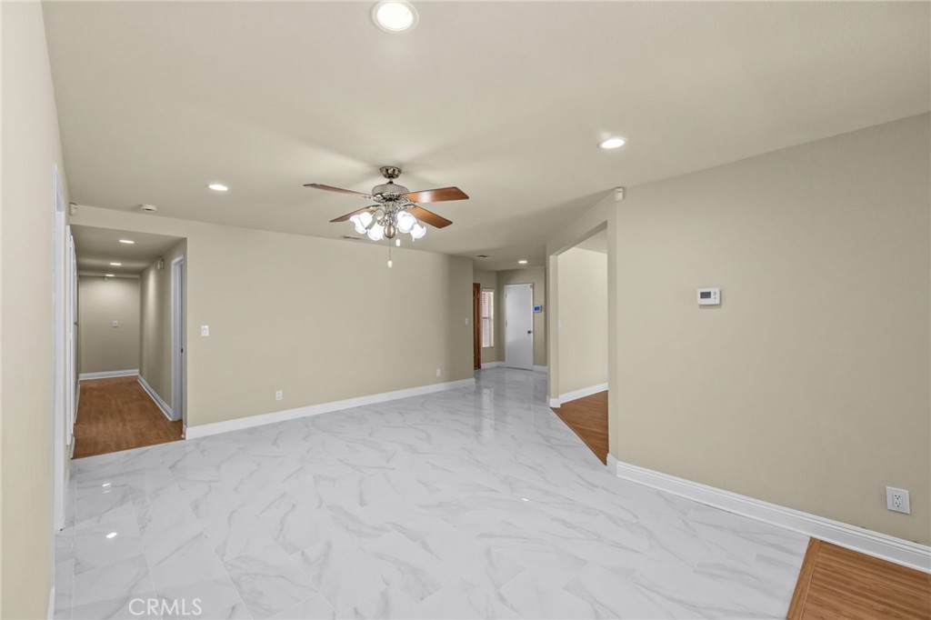 15454 Facilidad Street