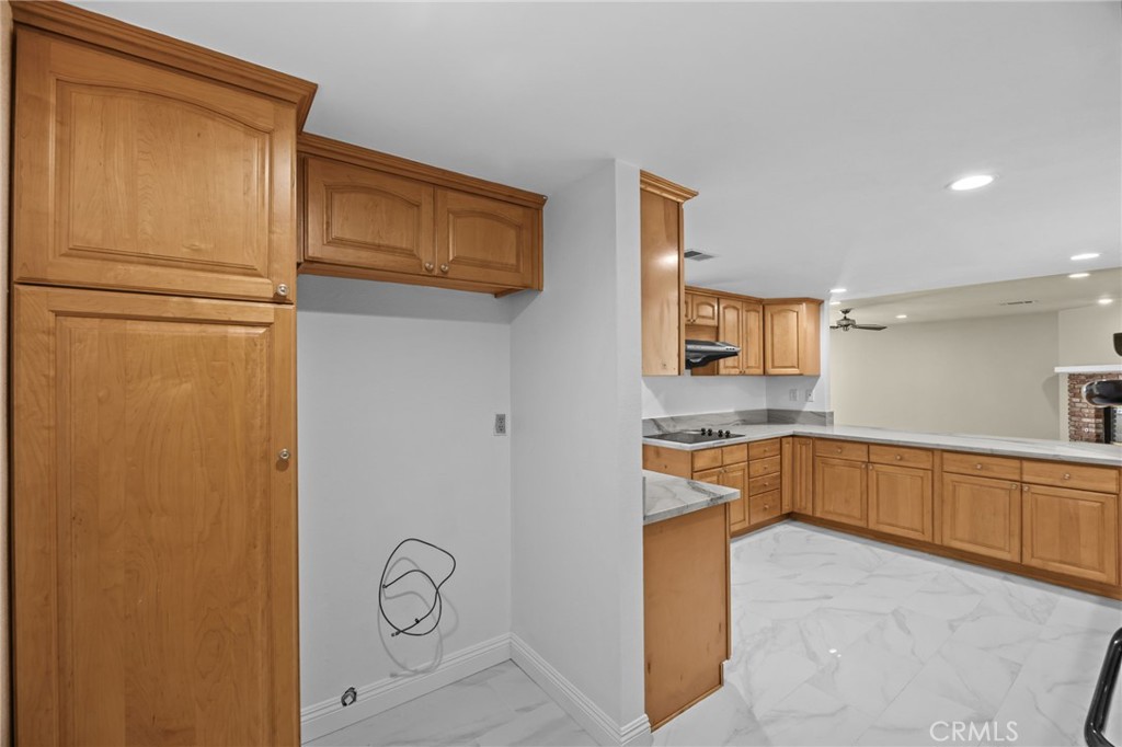 15454 Facilidad Street