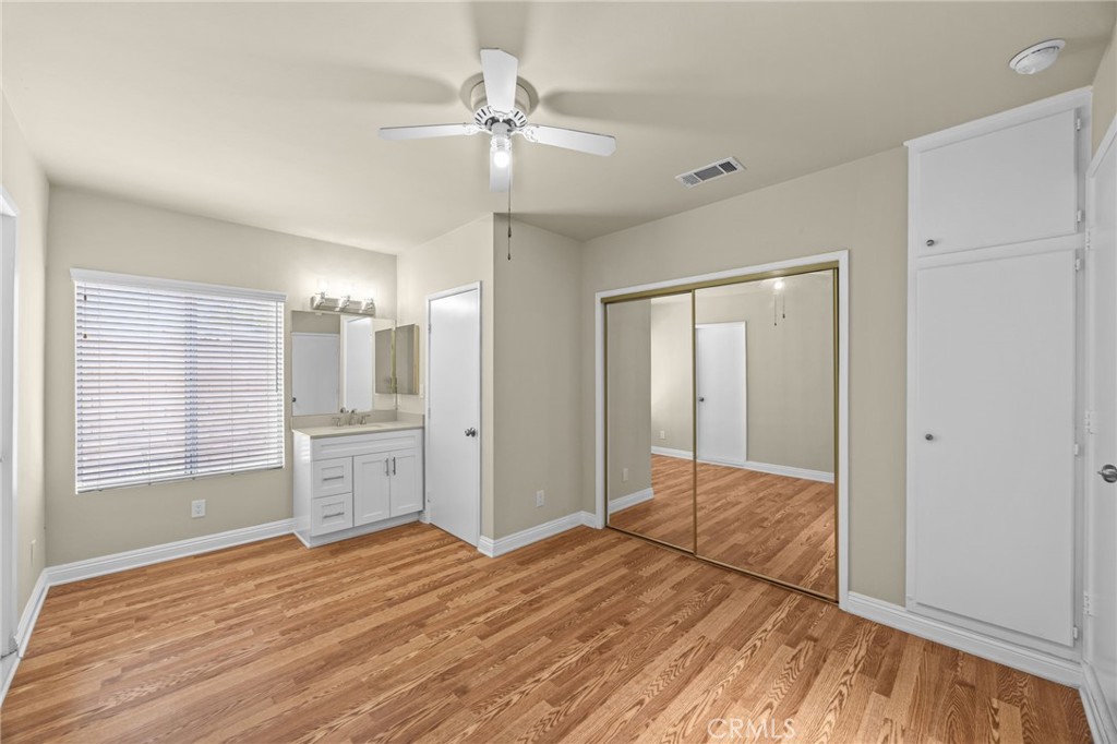 15454 Facilidad Street