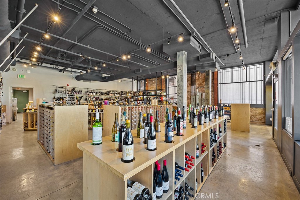 155 N Raymond Avenue