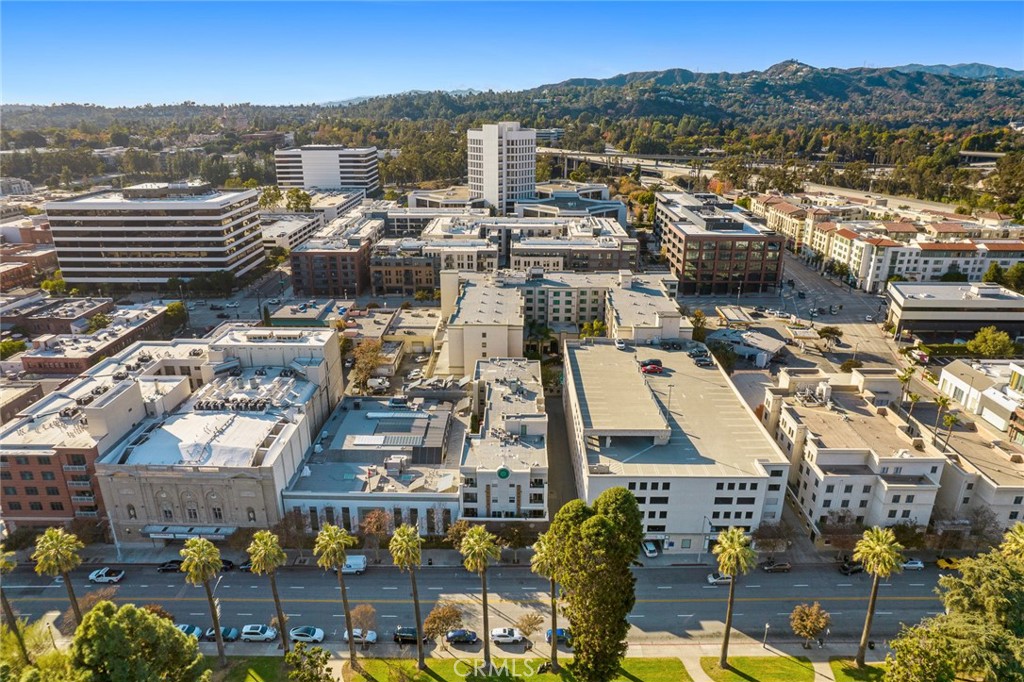 155 N Raymond Avenue