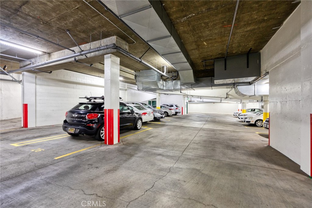 155 N Raymond Avenue