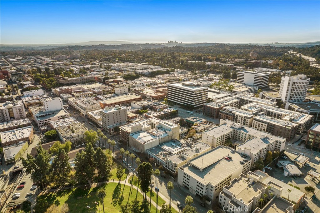 155 N Raymond Avenue