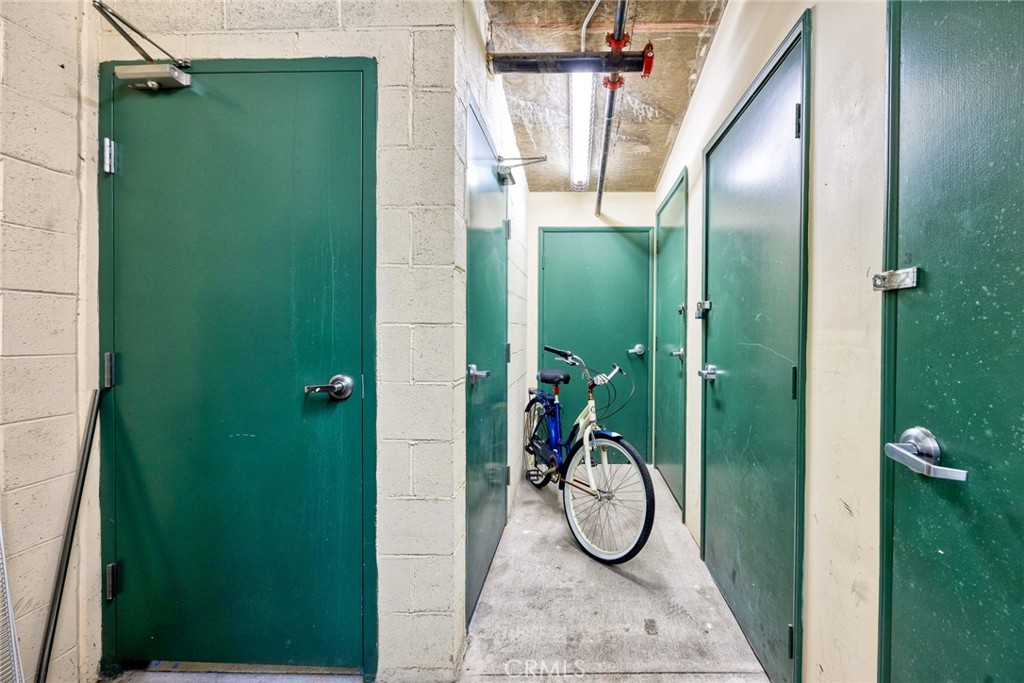 155 N Raymond Avenue