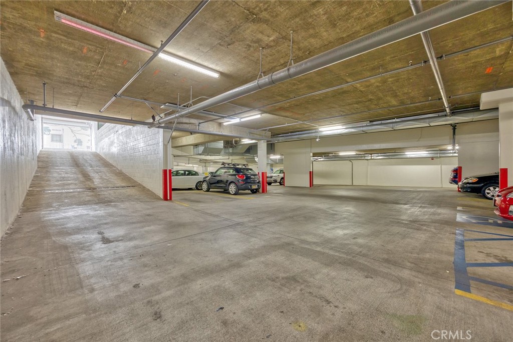 155 N Raymond Avenue