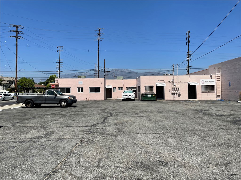 180 W Live Oak Avenue