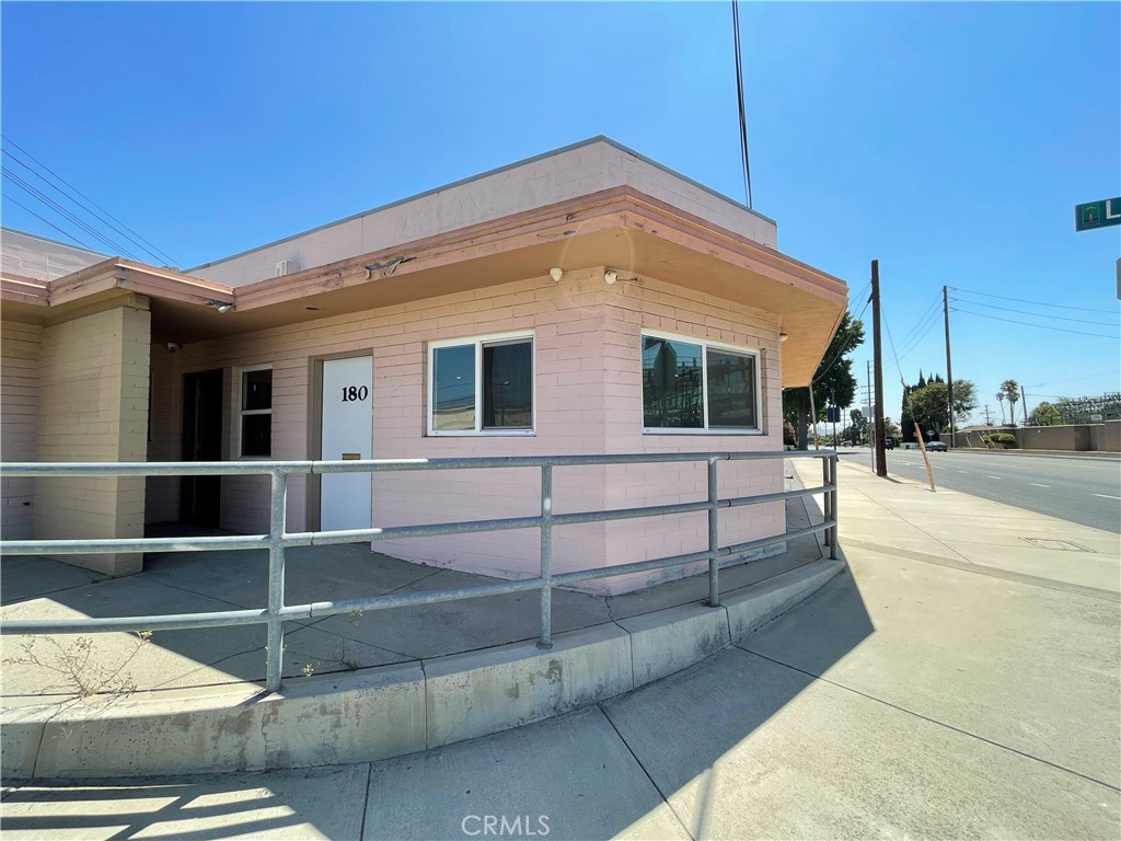 180 W Live Oak Avenue