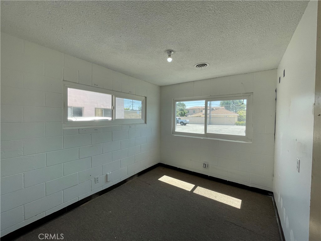 180 W Live Oak Avenue