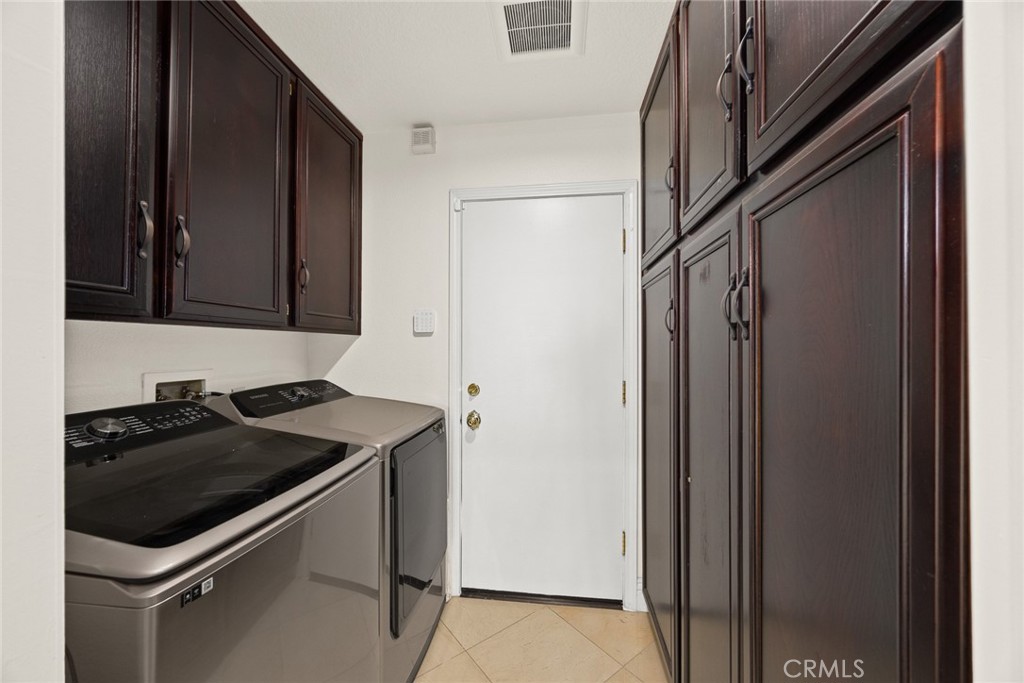 3046 Cardillo Avenue