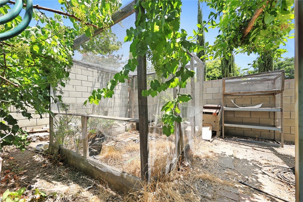 187 W Montecito Avenue