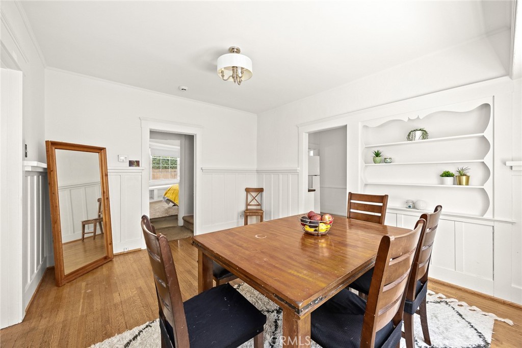 187 W Montecito Avenue