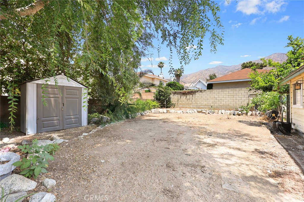 187 W Montecito Avenue