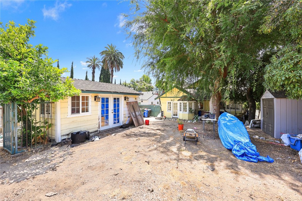 187 W Montecito Avenue