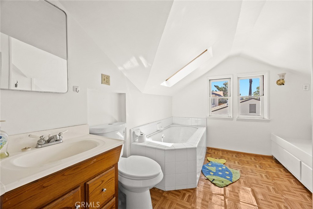 187 W Montecito Avenue