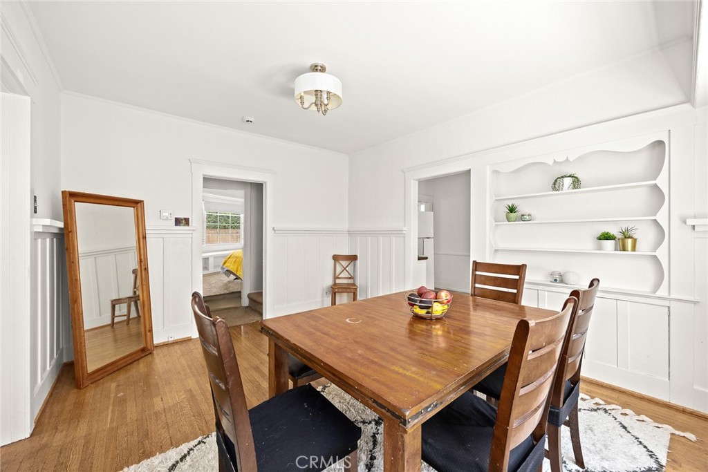 187 W Montecito Avenue