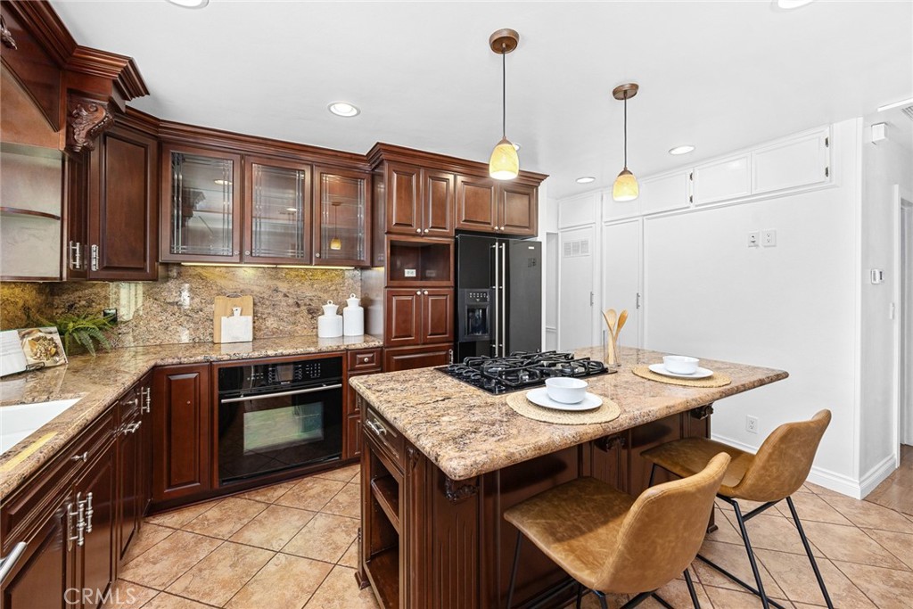 3047 S 8th