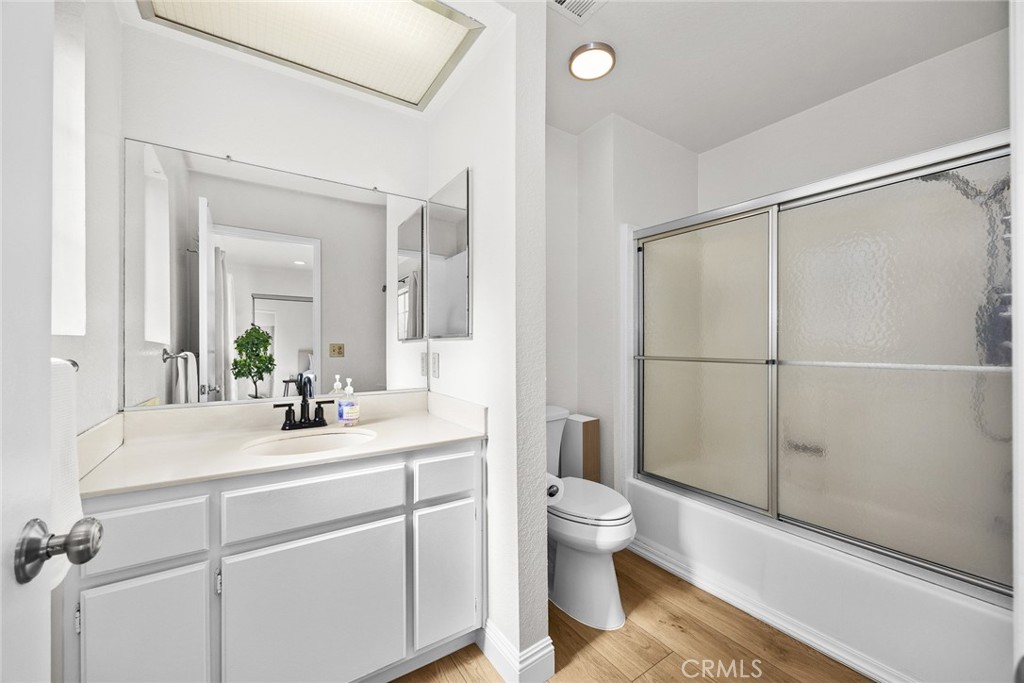 154 N Meridith Avenue 8