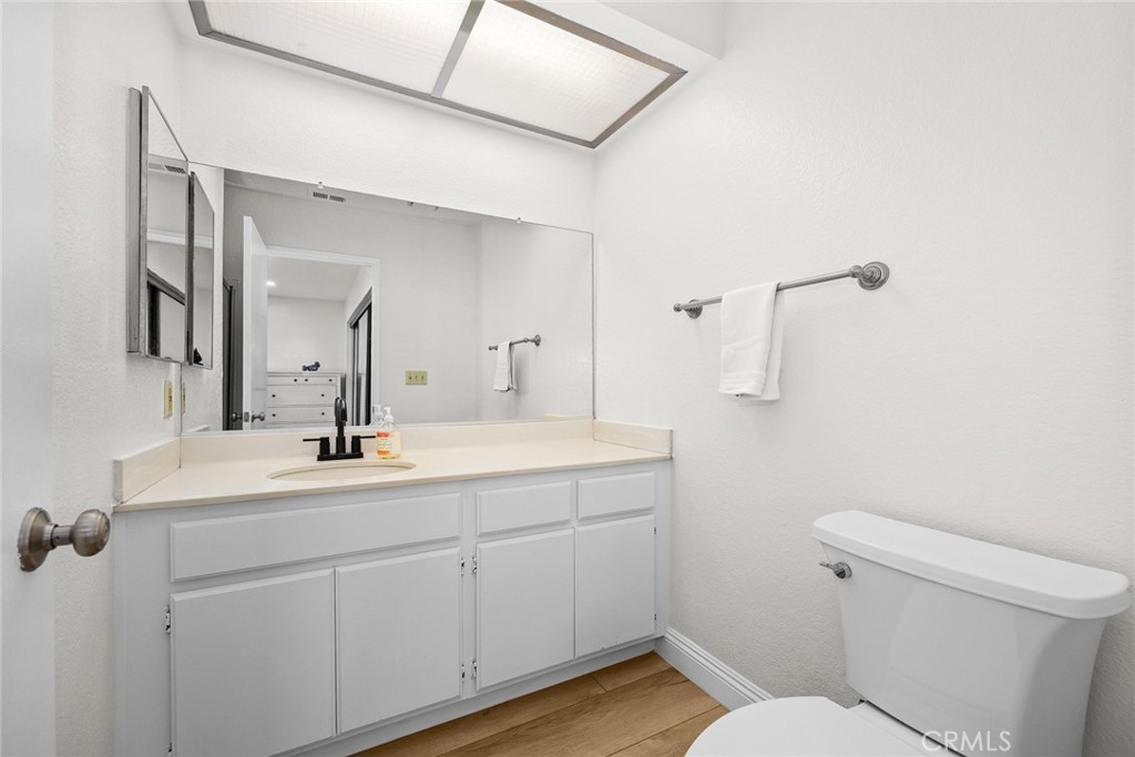 154 N Meridith Avenue 8