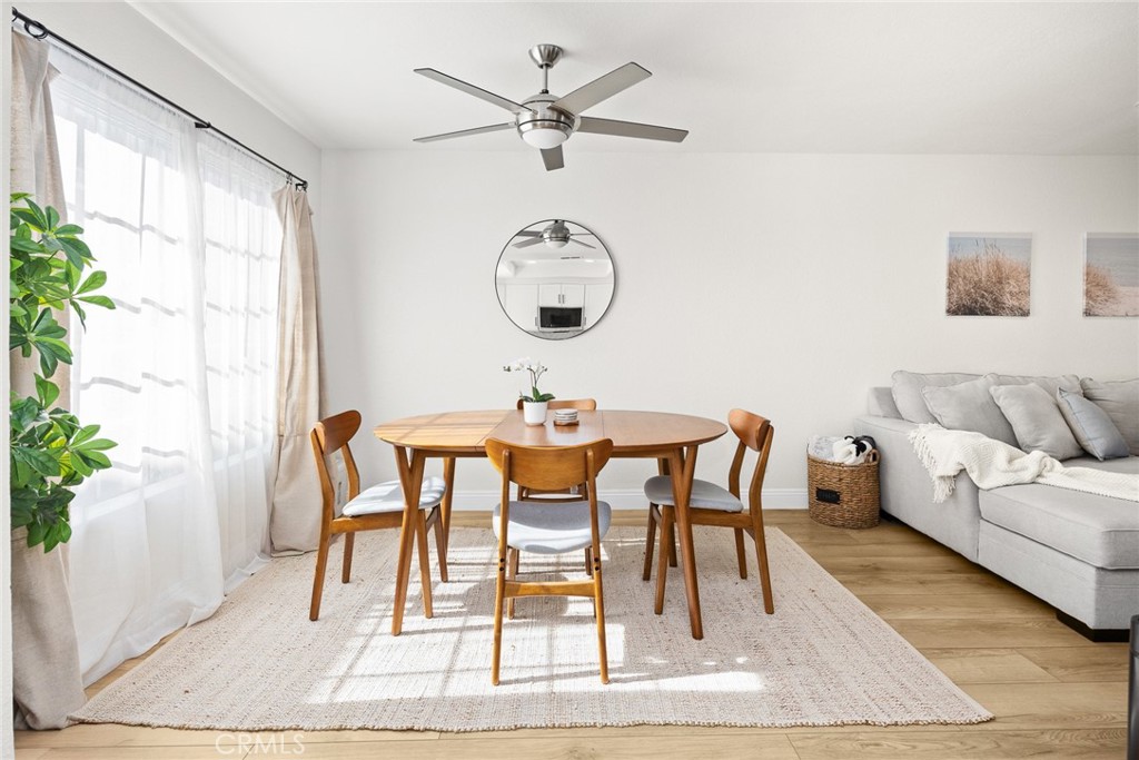 154 N Meridith Avenue 8