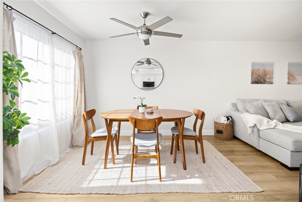 154 N Meridith Avenue 8