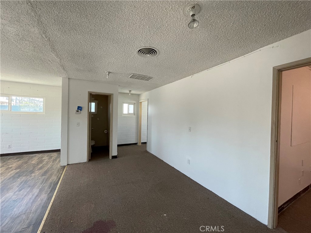 180 W Live Oak Avenue