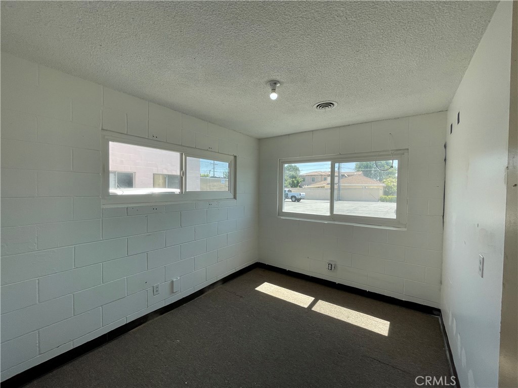 180 W Live Oak Avenue