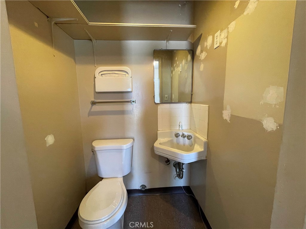 180 W Live Oak Avenue