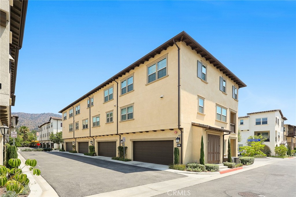 925 Clementine Court C