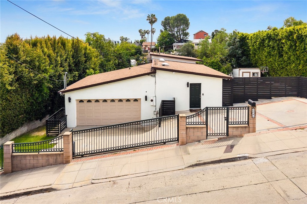 6042 Delphi Street