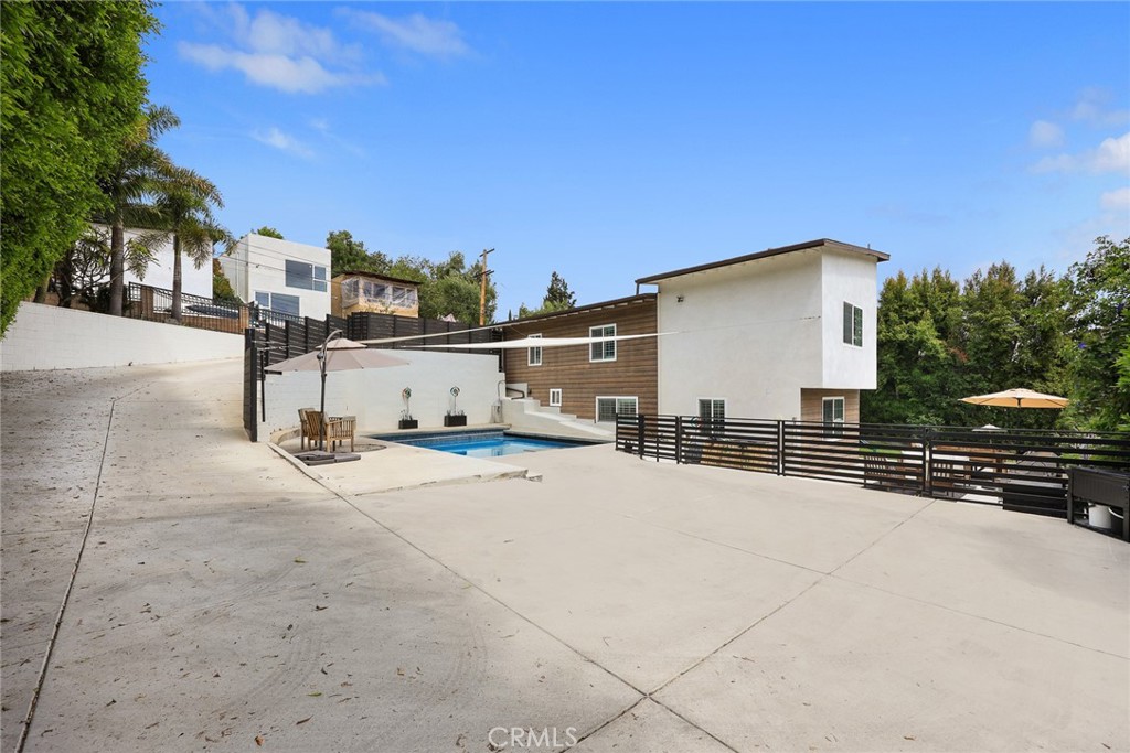 6042 Delphi Street