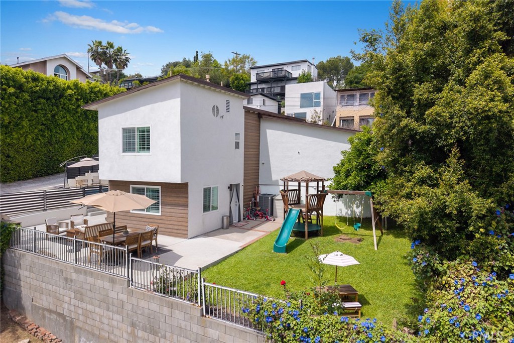 6042 Delphi Street