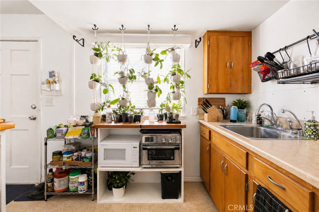 44 N Berkeley Avenue