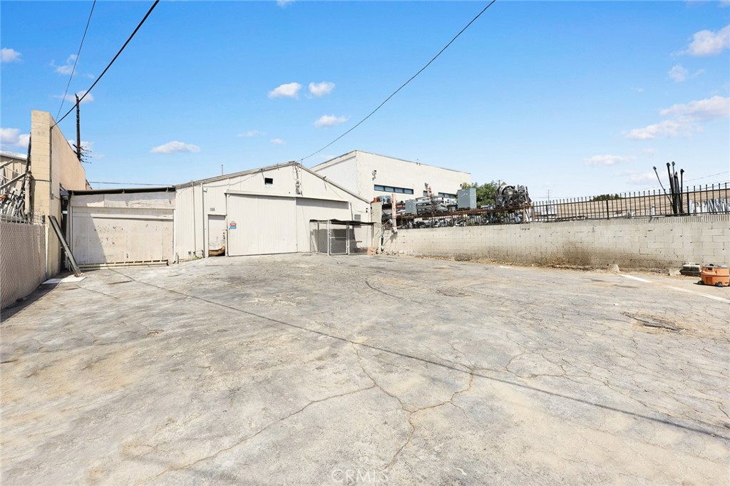 166 W Live Oak Avenue