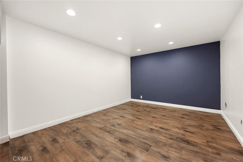 166 W Live Oak Avenue