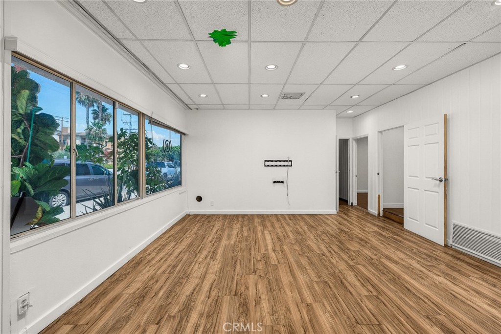 166 W Live Oak Avenue