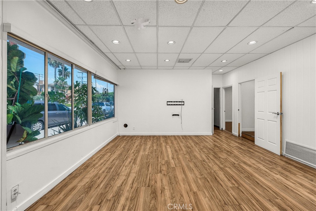 166 W Live Oak Avenue