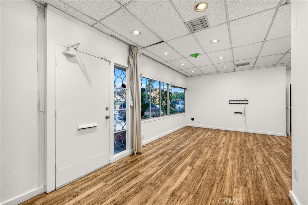 166 W Live Oak Avenue