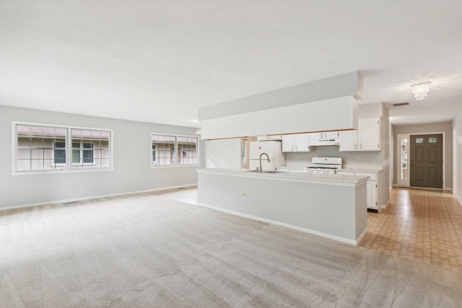 1193 Lynnfield Lane